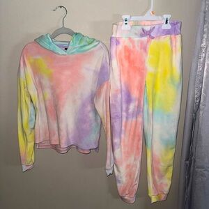 NWOT, Kidtopia, girls velour tie dye matching set, size medium